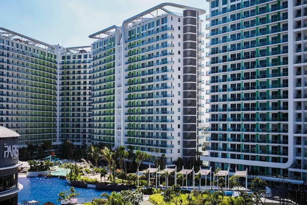 Azure C6 Balcony Wifi Near Mall Airport Multipl Units Manila Exteriör bild